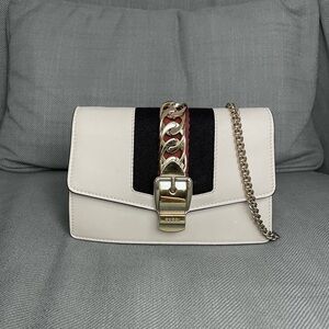 Gucci Sylvie Mini Cream with Gold Chain
